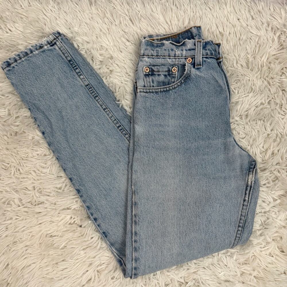 Levi's Light Blue High-Rise 550 Relaxed Fit Tapered Leg Jeans Size 3 Jr L